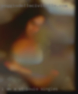I am a 32 yo milf who St. Louis singles lives a busy life.
