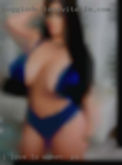 I love to crossdress and women in PA be a slut.